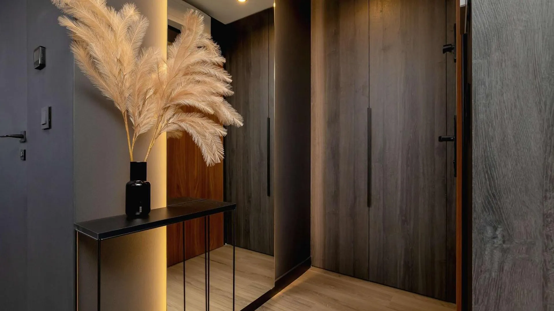 Exclusive Apartment With Parking By Renters Prestige Krakow Poland
